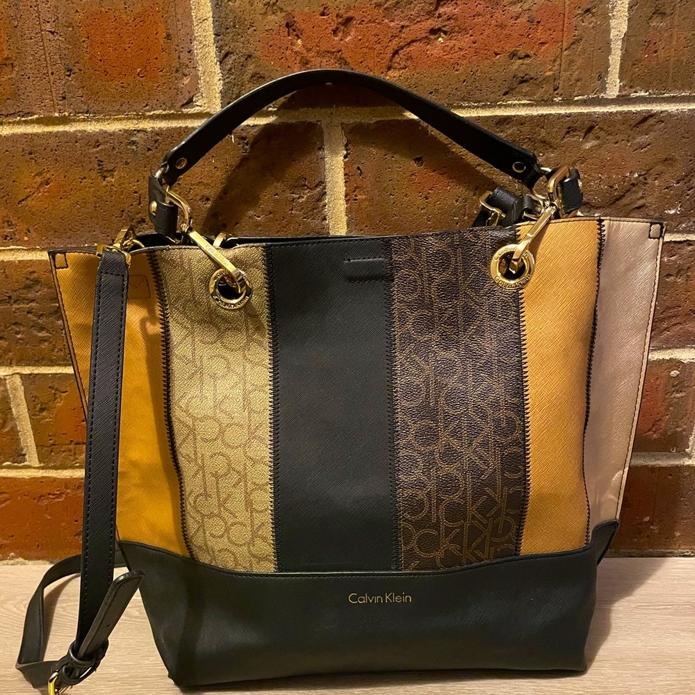 Calvin Klein Reversible Style Purse
